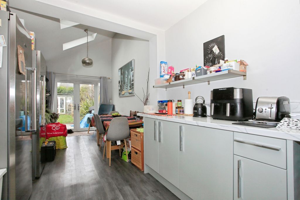 Property photo 2 of 15 Kitchen/Dining Room