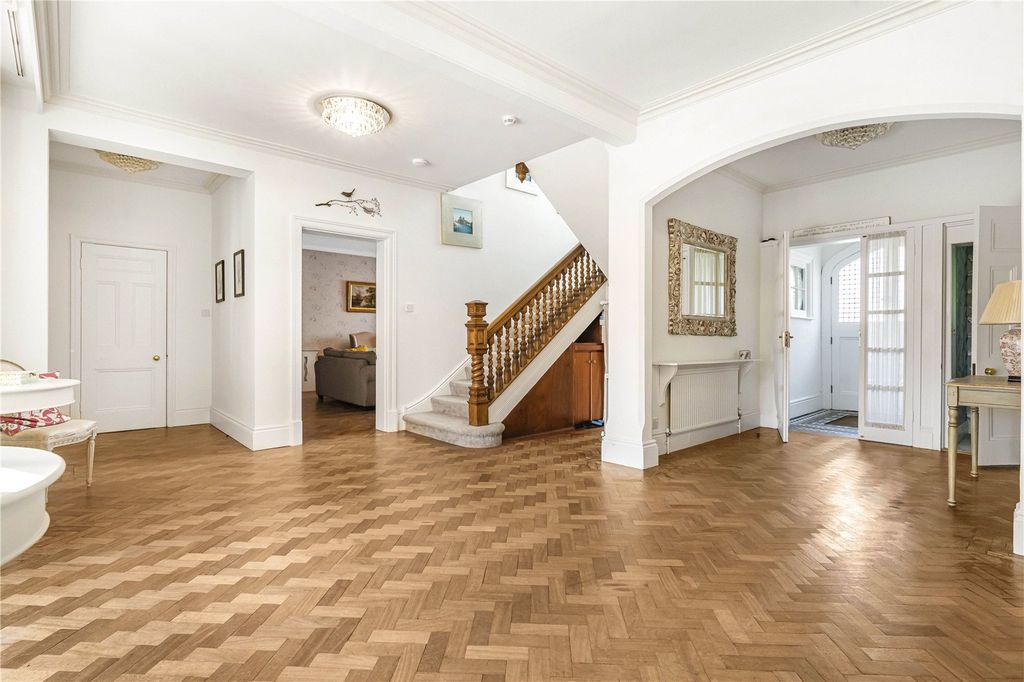 Property photo 2 of 22 Hall