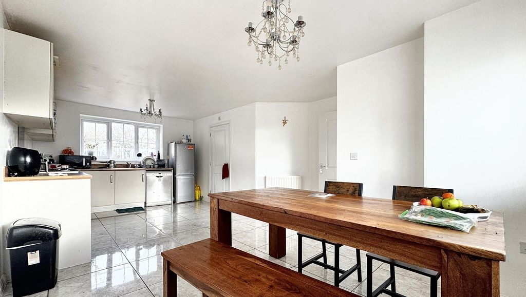 Property photo 1 of 15 Bright, Open-Plan Living And Dining Area With Mode...