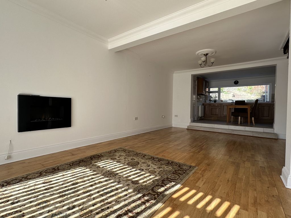 Property photo 2 of 22 Not Specified