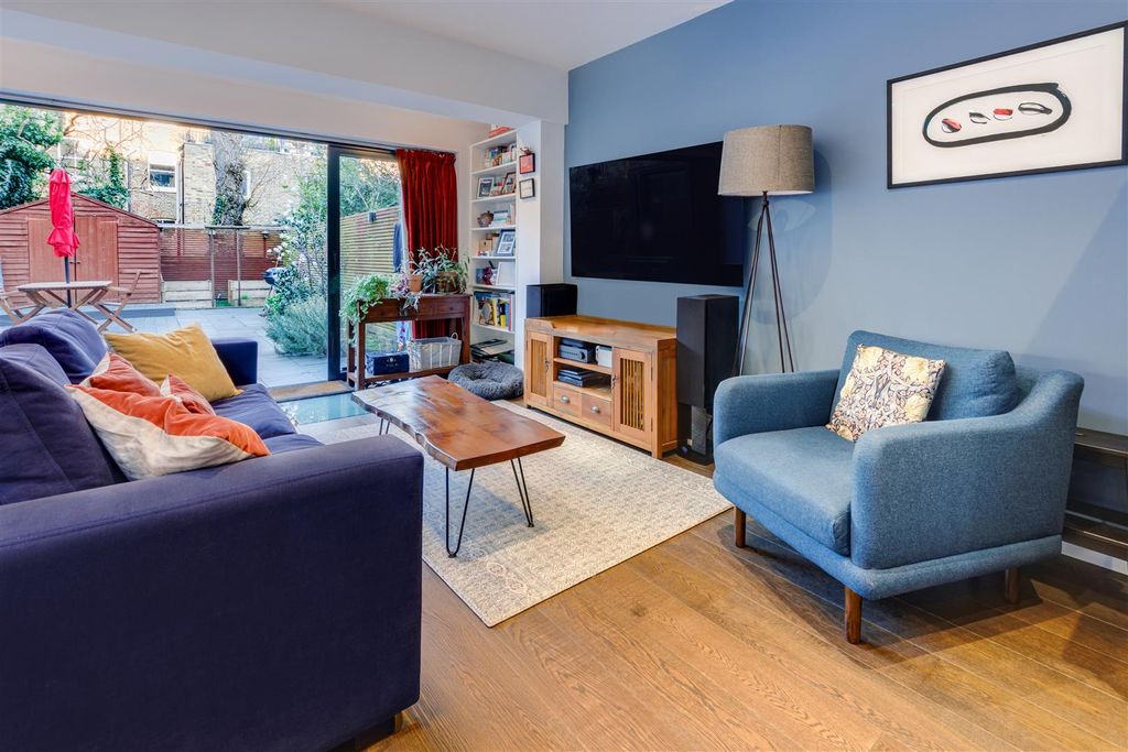 Property photo 2 of 24 0012.Jpg