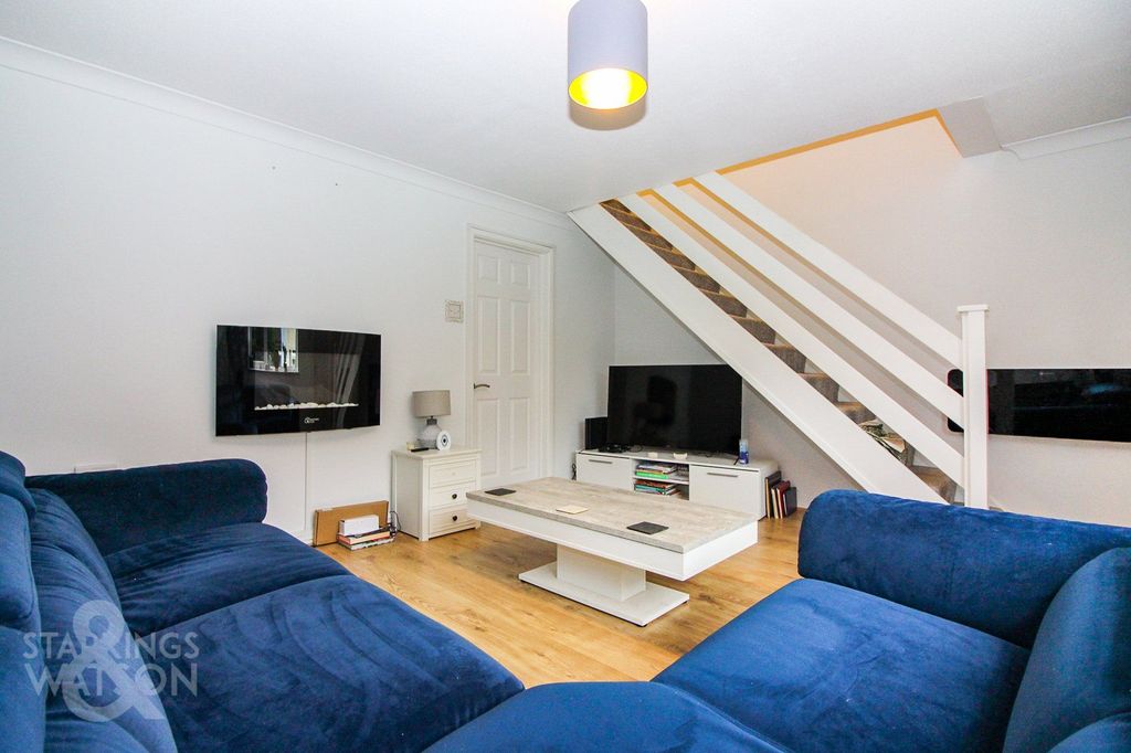 Property photo 3 of 19