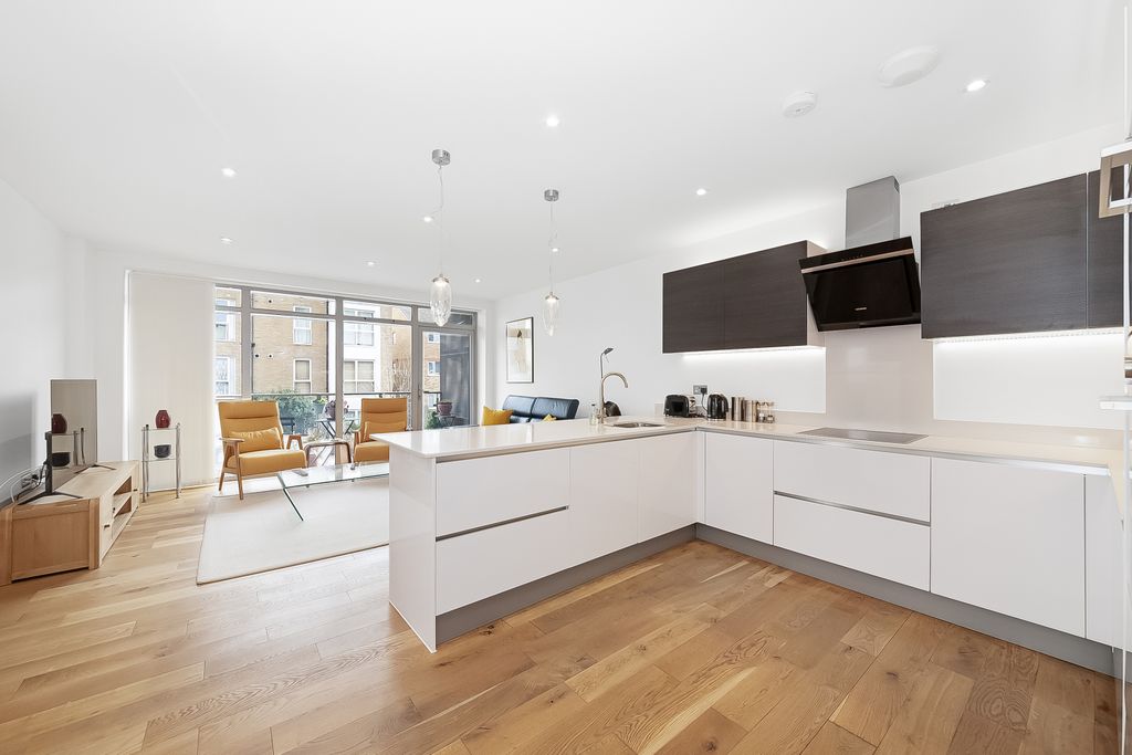 Property photo 2 of 15 Kitchen/Open Plan
