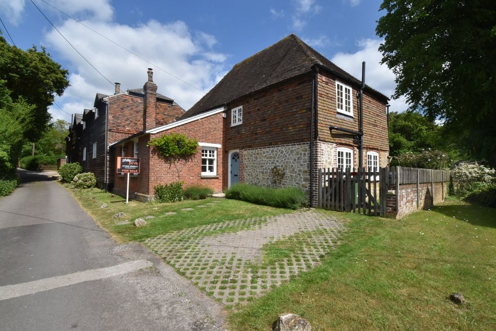 Property photo 2 of 19
