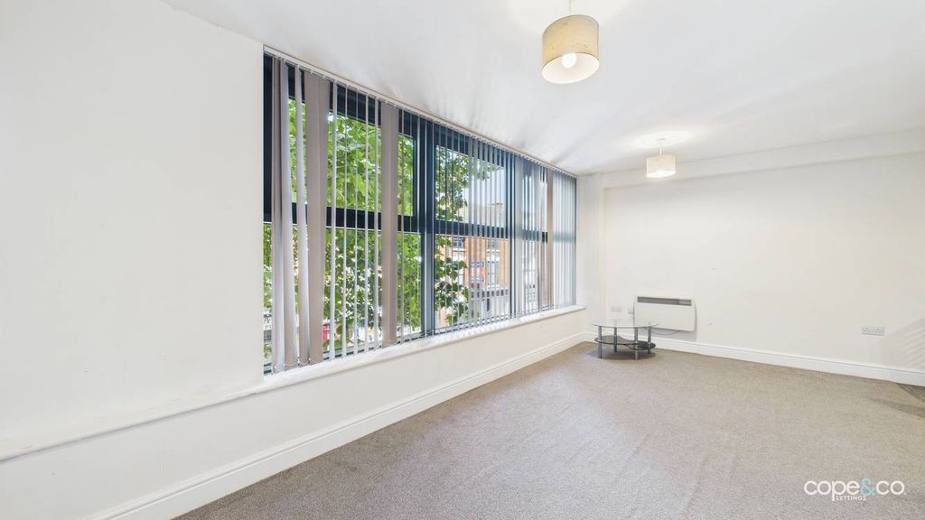 Property photo 2 of 11 4123273