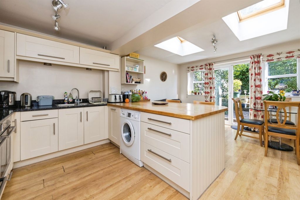 Property photo 3 of 17