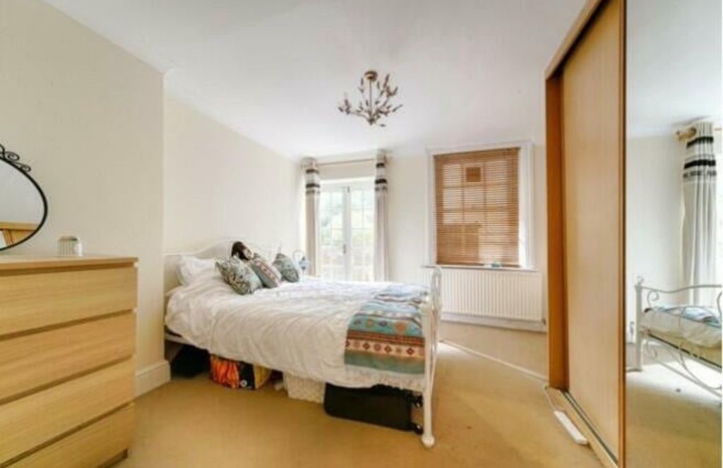 Property photo 3 of 6