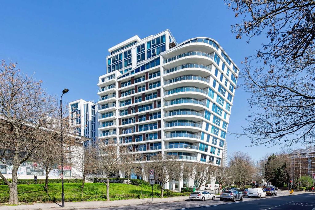 Property photo 1 of 6