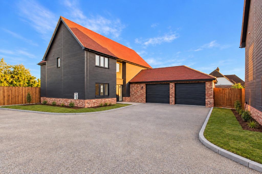Property photo 1 of 32 Modern Suburban Home In Golden Light.Png
