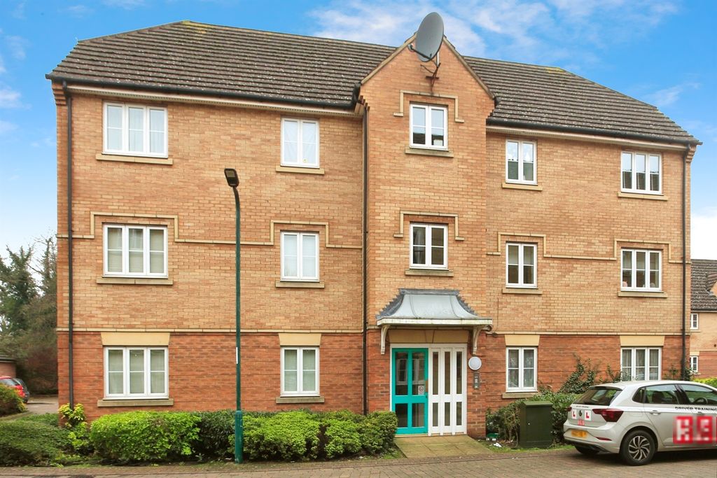 Property photo 1 of 11