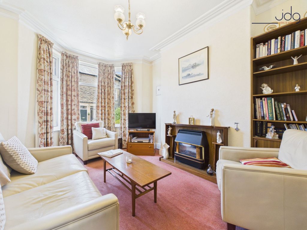 Property photo 3 of 11 Cosy Lounge