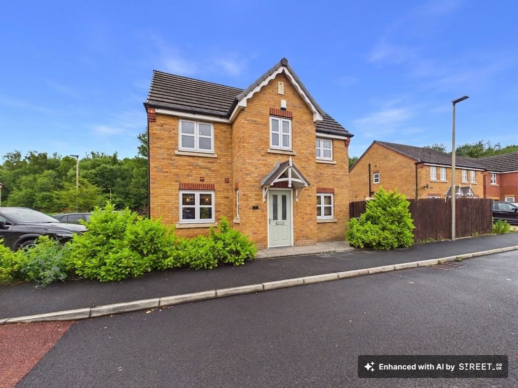 Property photo 1 of 32