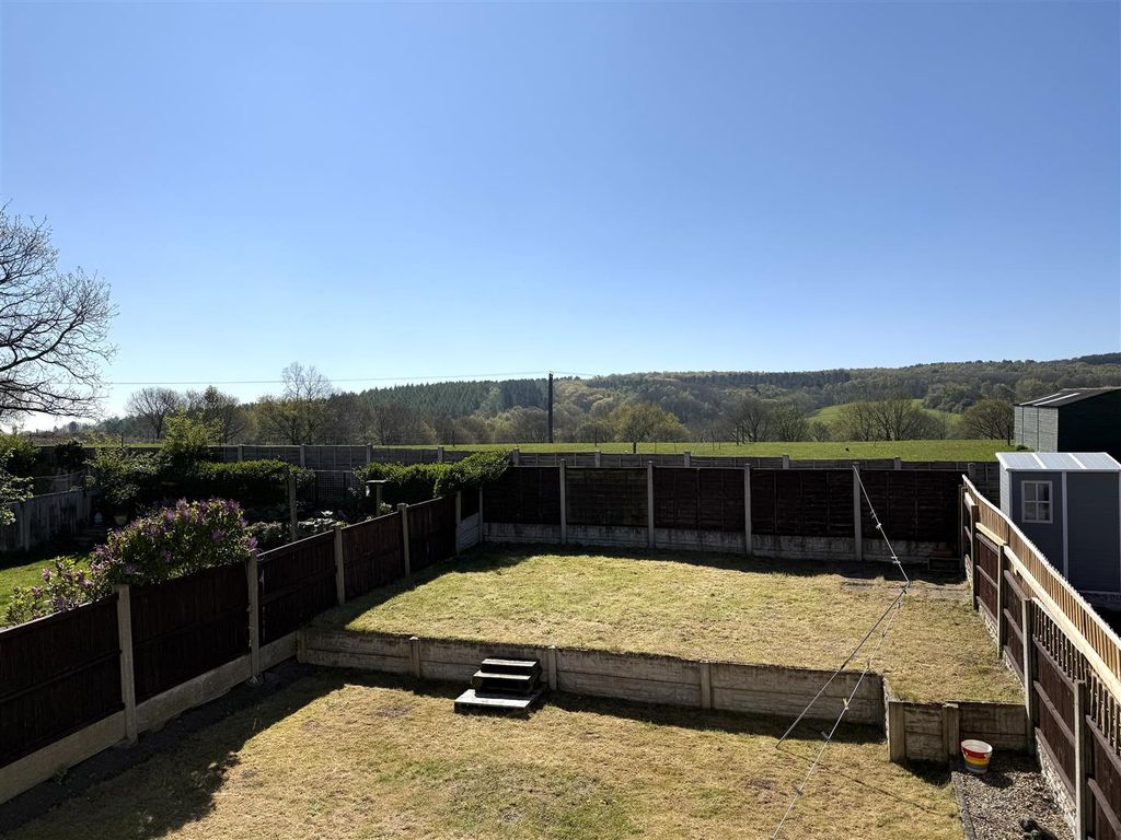 Property photo 3 of 15 12 Uplanda Rear.Jpeg