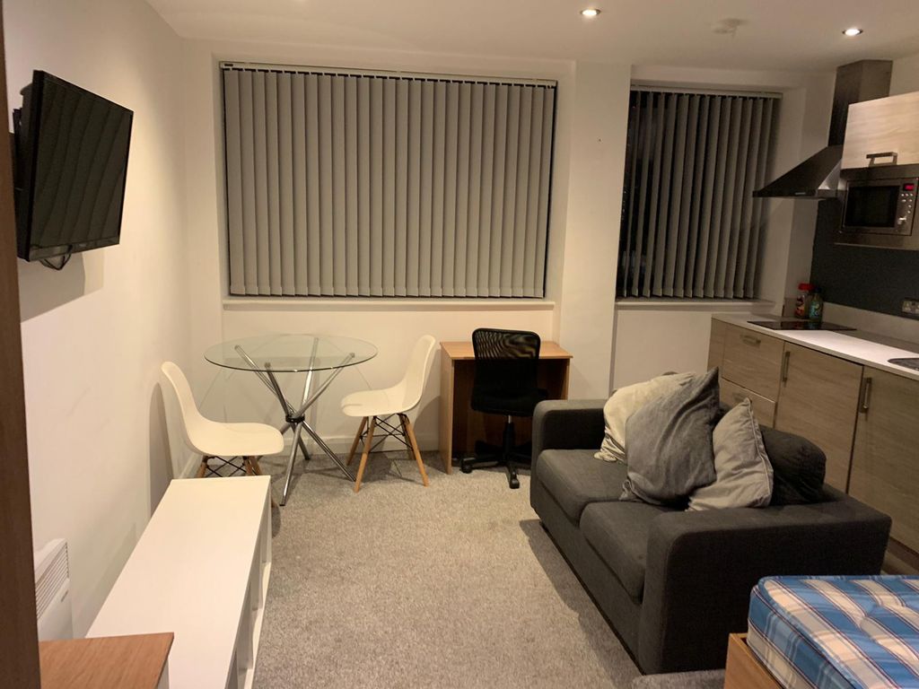 Property photo 3 of 6