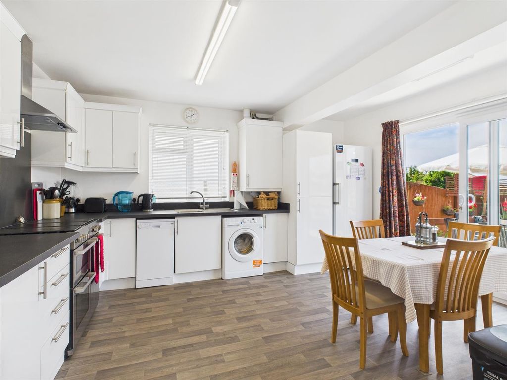 Additional image 6 of 4 bed bungalow for saleBolney Avenue, Peacehaven BN10