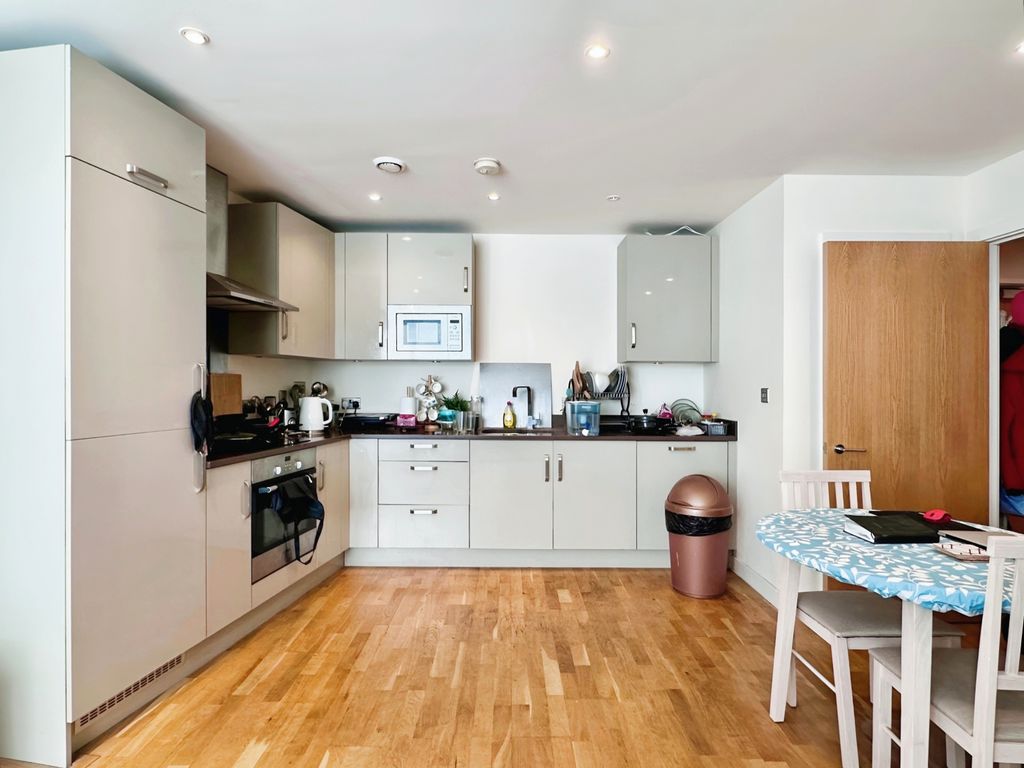 Property photo 3 of 8 Image