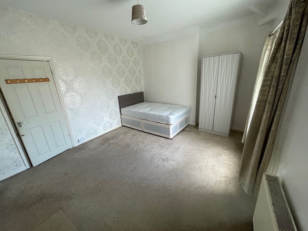 Property photo 2 of 5 Photo 1