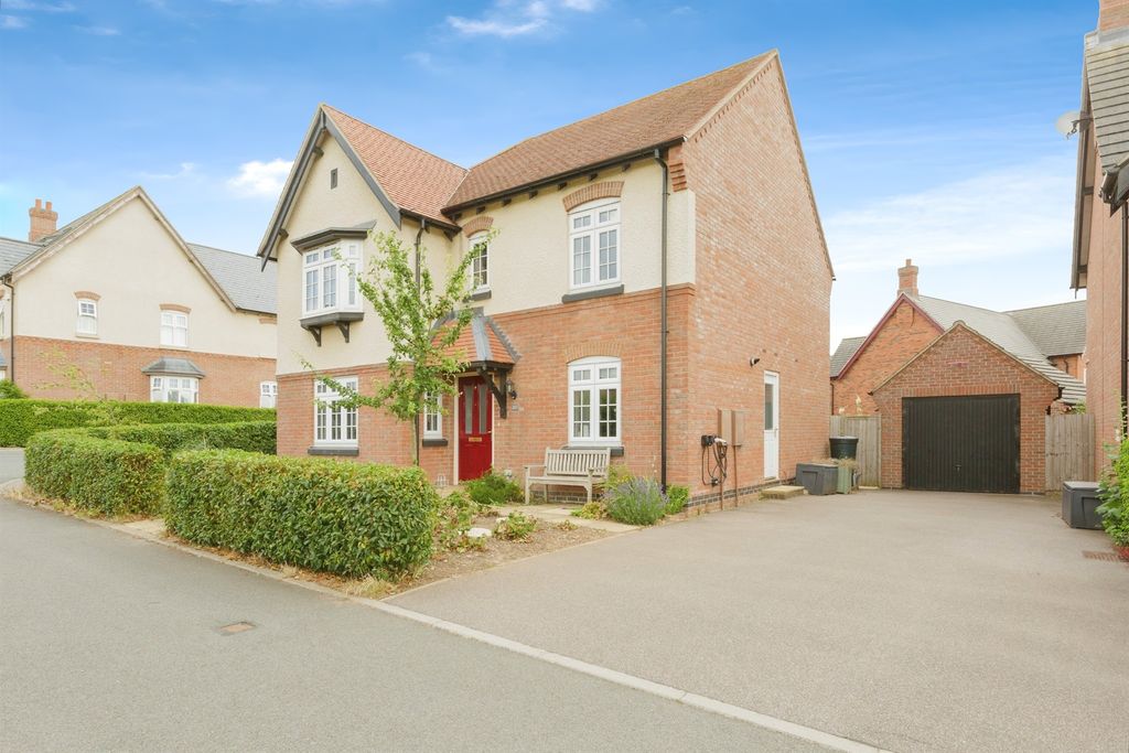 Property photo 1 of 18