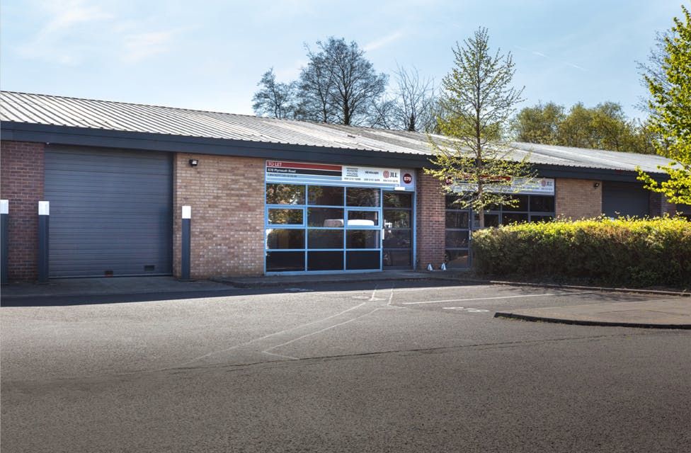 Property photo 1 of 3 878 Plymouth Road