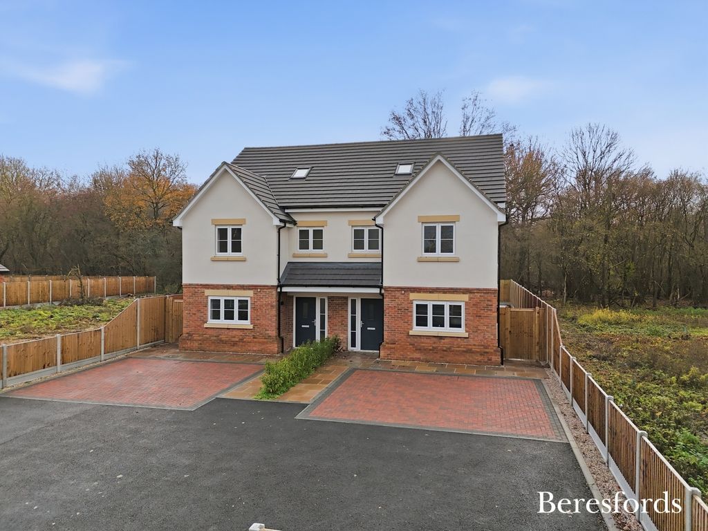 Property photo 1 of 18 Exterior