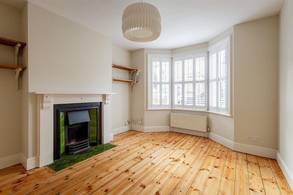 Property photo 2 of 10 50_Agraria_Road-10.Jpg