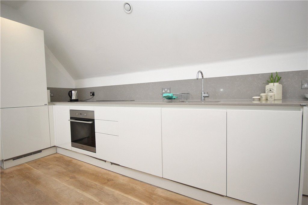 Property photo 2 of 12 Kitchen