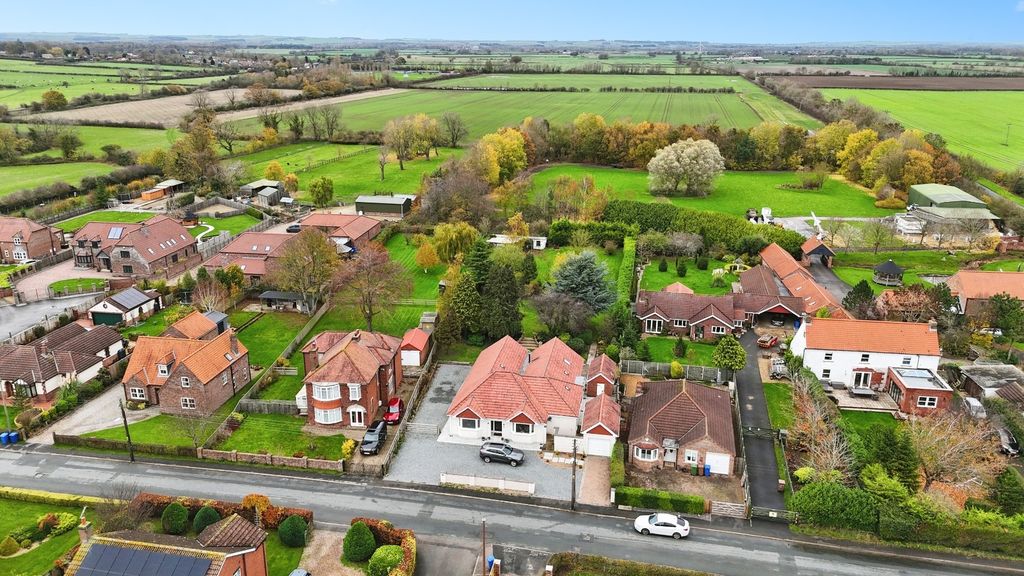 Property photo 1 of 18 4647550