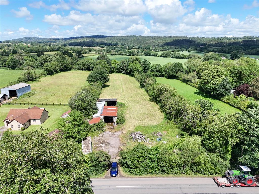 Property photo 2 of 10