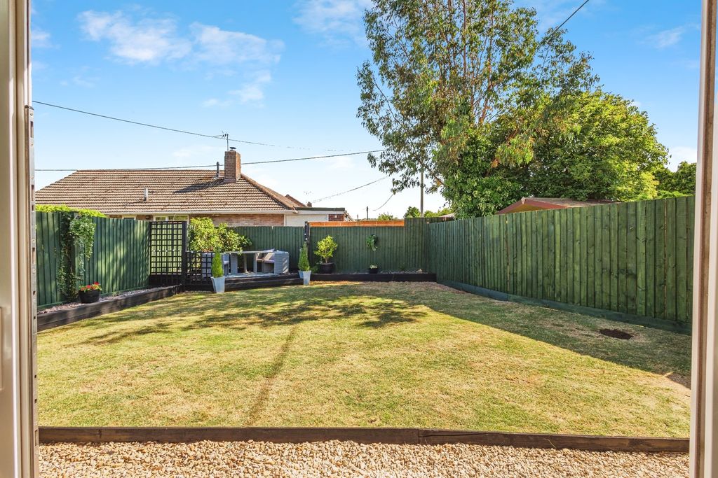 Property photo 3 of 17 Photo