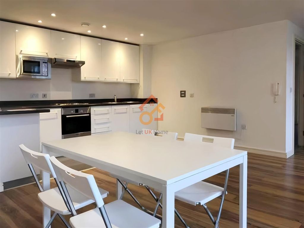 Property photo 1 of 12 4B5Ea36A-Fc56-4A32-8493-80d24B7Bdf17.Jpg