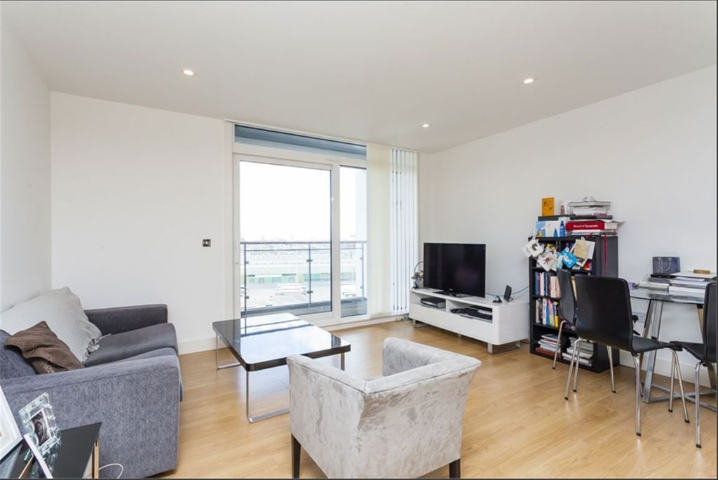 Property photo 2 of 7