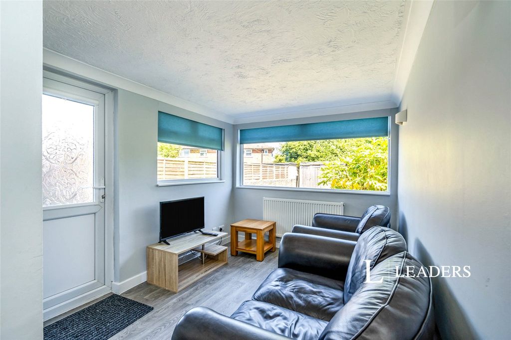 Property photo 3 of 10 Picture No. 04