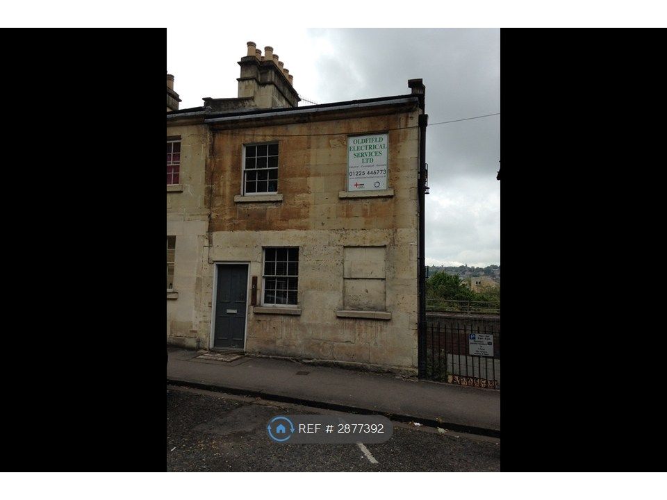 Property photo 2 of 7