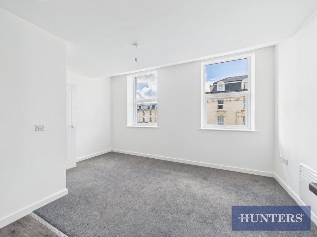 Property photo 3 of 6 Cam05333G0-Pr0249-Still005.Jpg