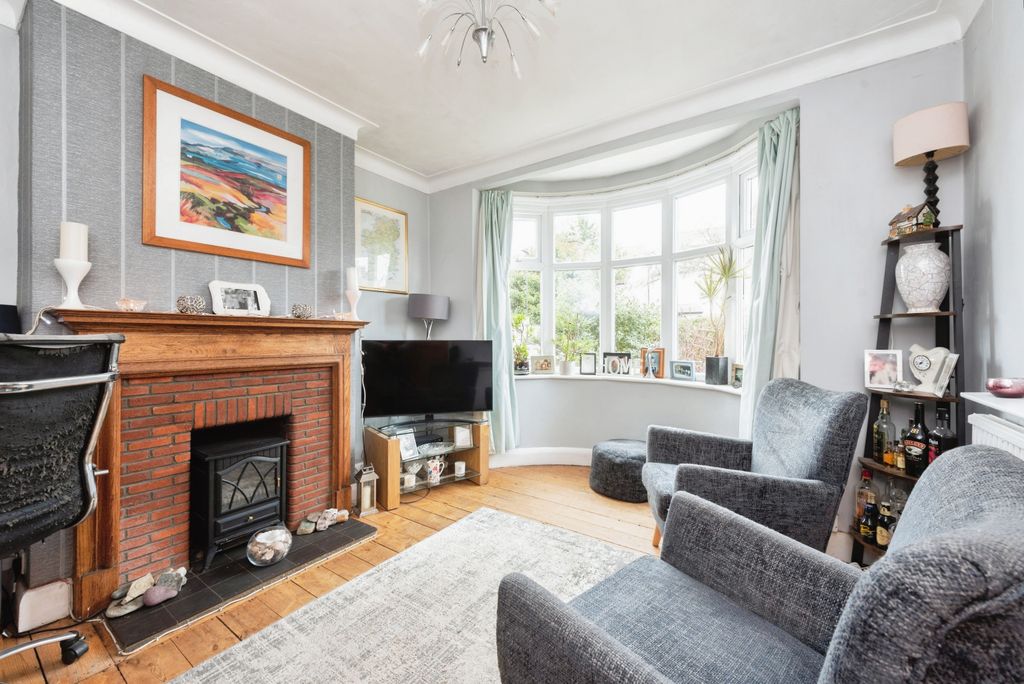 Property photo 3 of 13 Reception Room