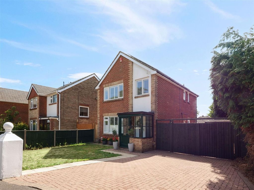 Property photo 3 of 29 27