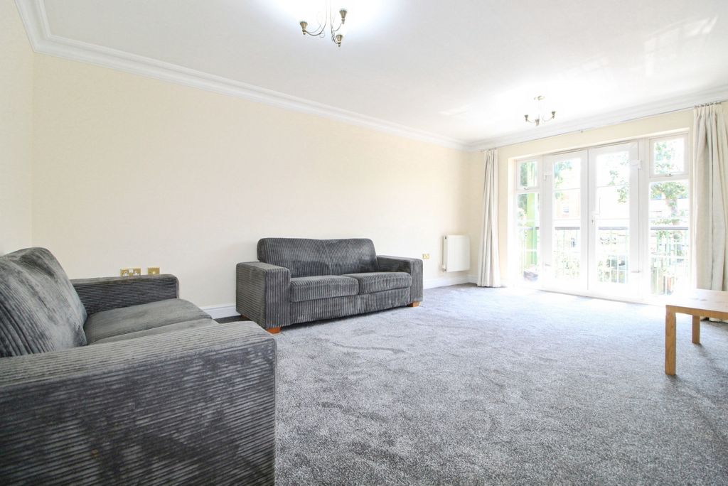 Property photo 2 of 25 B96Ef958-Img 4066
