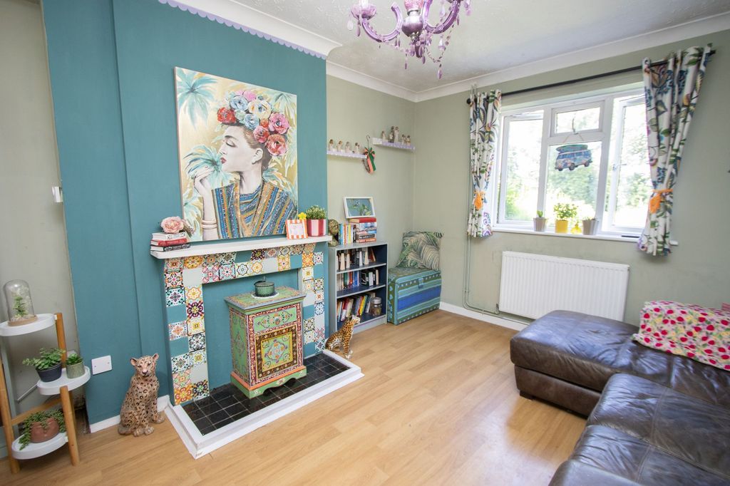 Property photo 2 of 18