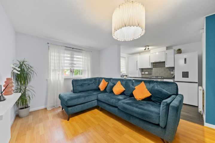 Property photo 2 of 22