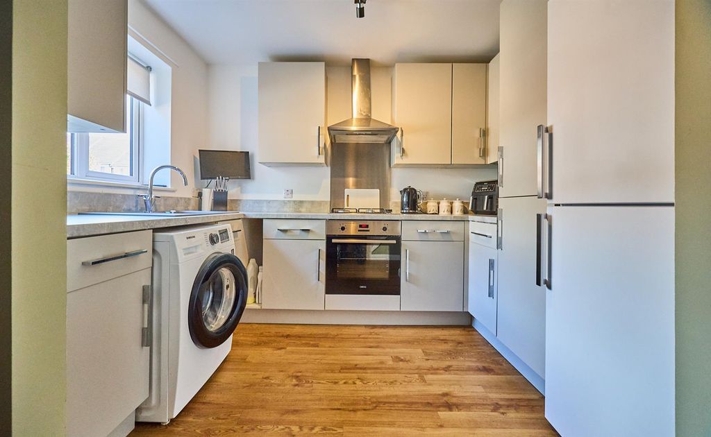 Property photo 3 of 10 Kitchen To Front