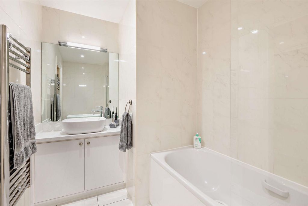 Additional image 12 of 2 bed flat for saleThe Chimes, Bearsted, Maidstone ME14