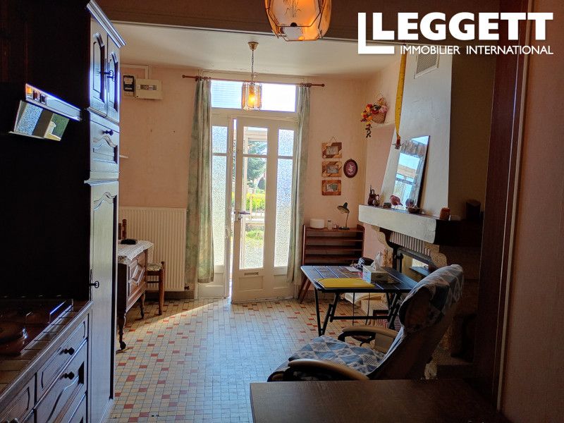 Property photo 2 of 10