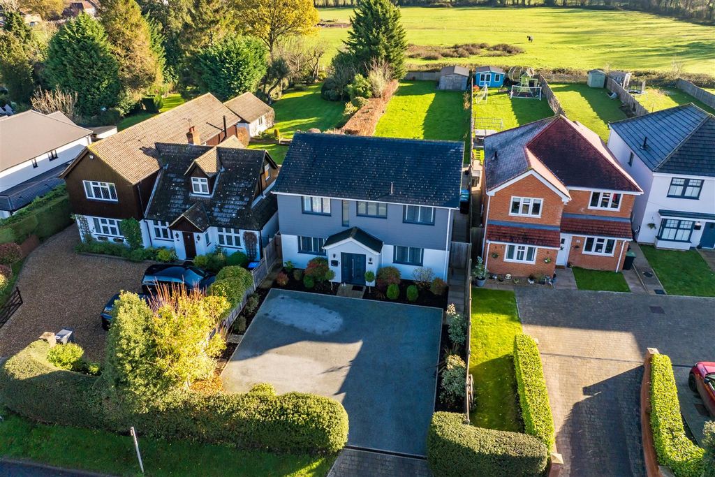 Property photo 1 of 24 Front