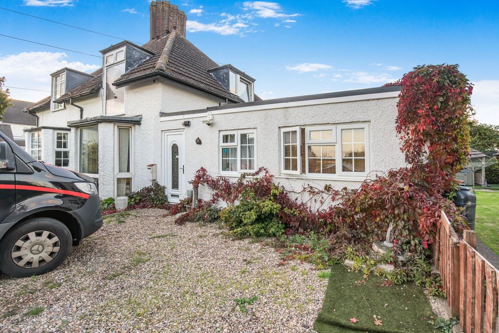 Property photo 1 of 20