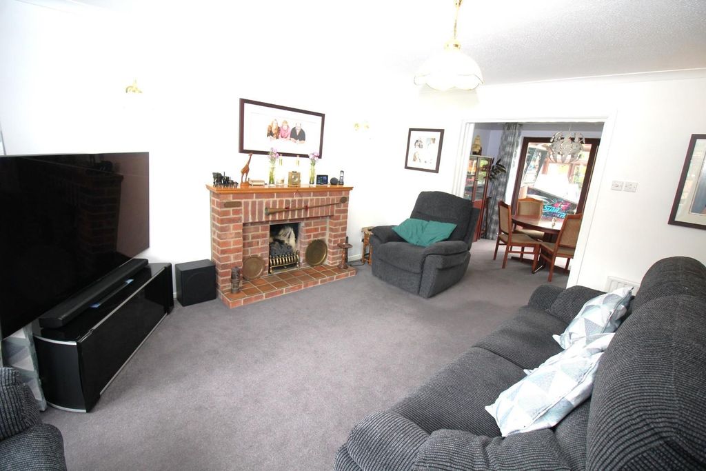 Property photo 3 of 30 Img_7949.Jpg