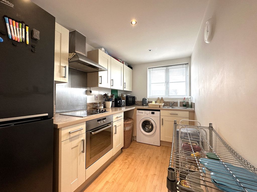 Property photo 2 of 13 Img_5760