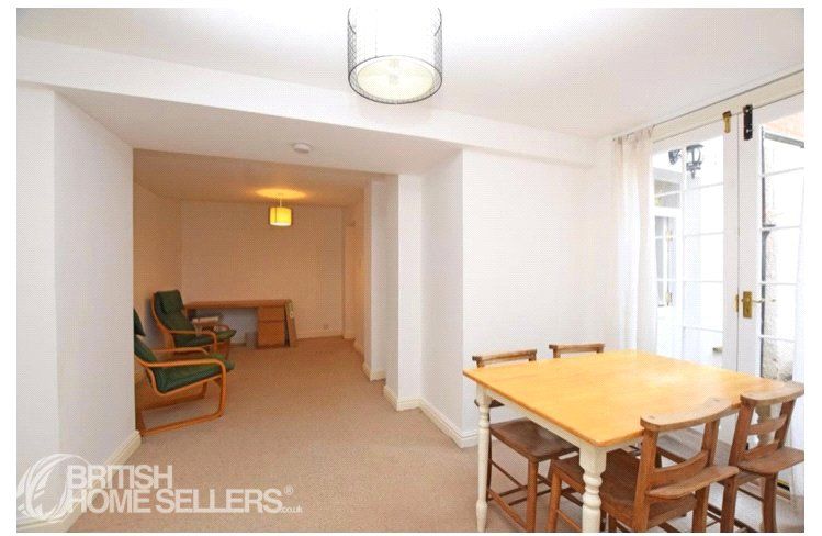 Property photo 3 of 8 3