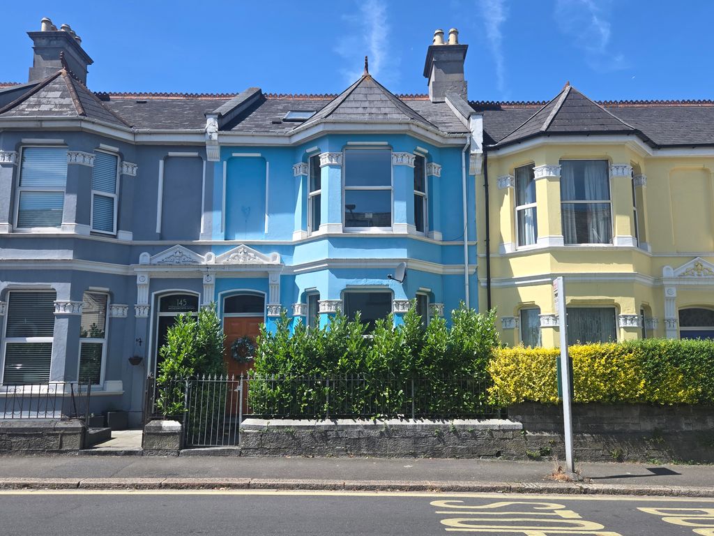 Property photo 1 of 37