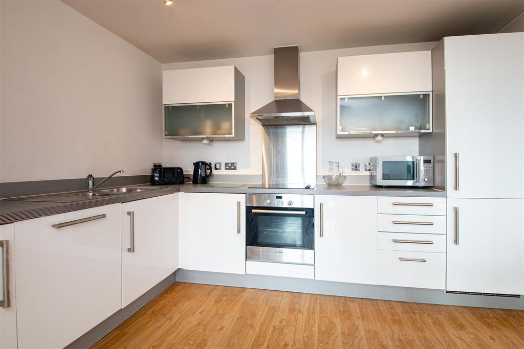 Property photo 2 of 11 25Topaz_7.Jpg