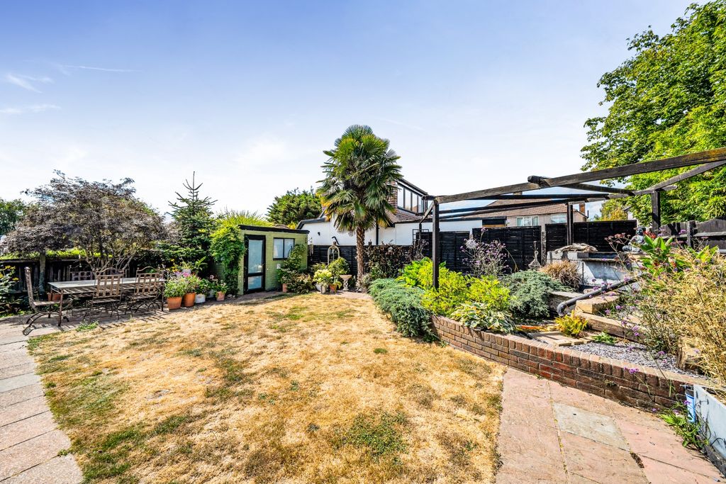 Property photo 3 of 22 5339282